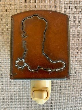 🐴 2/$10 Cowboy Boot Night Light - Brown